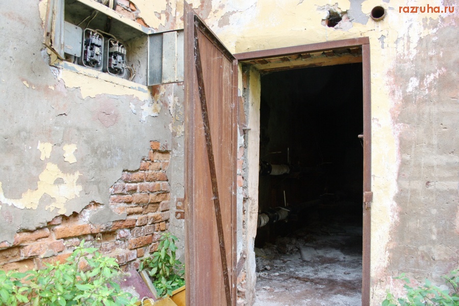 Санкт-Петербург - Петроградский район.  Ул. Красного Курсанта. Строения Военно-инженерной космической академии им. А.Ф. Можайского.