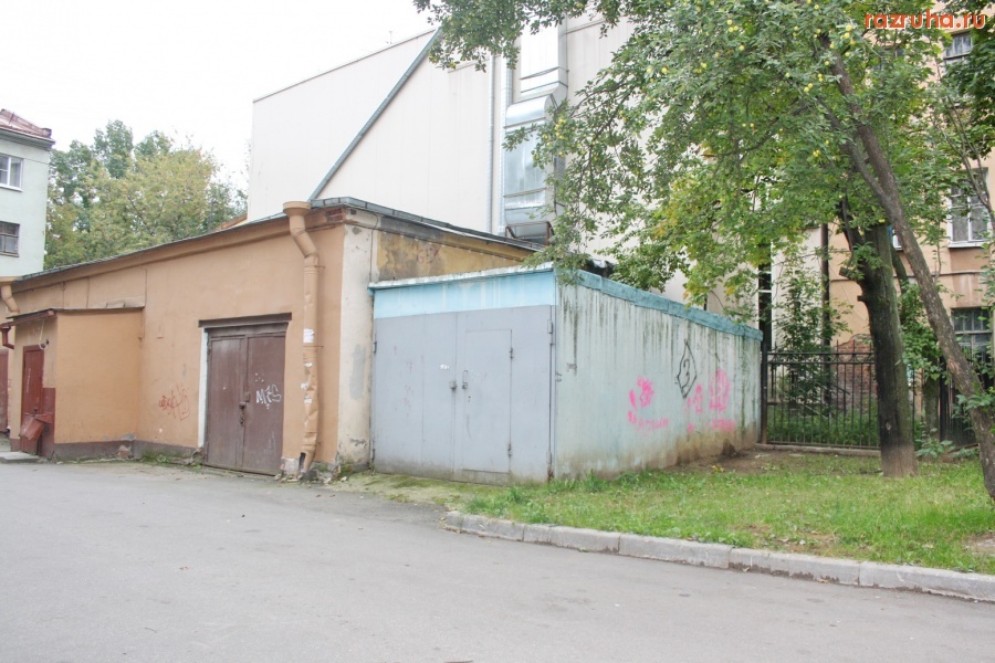 Санкт-Петербург - Петроградский район. Из интервью Алексея Делюкина 2006 года: 