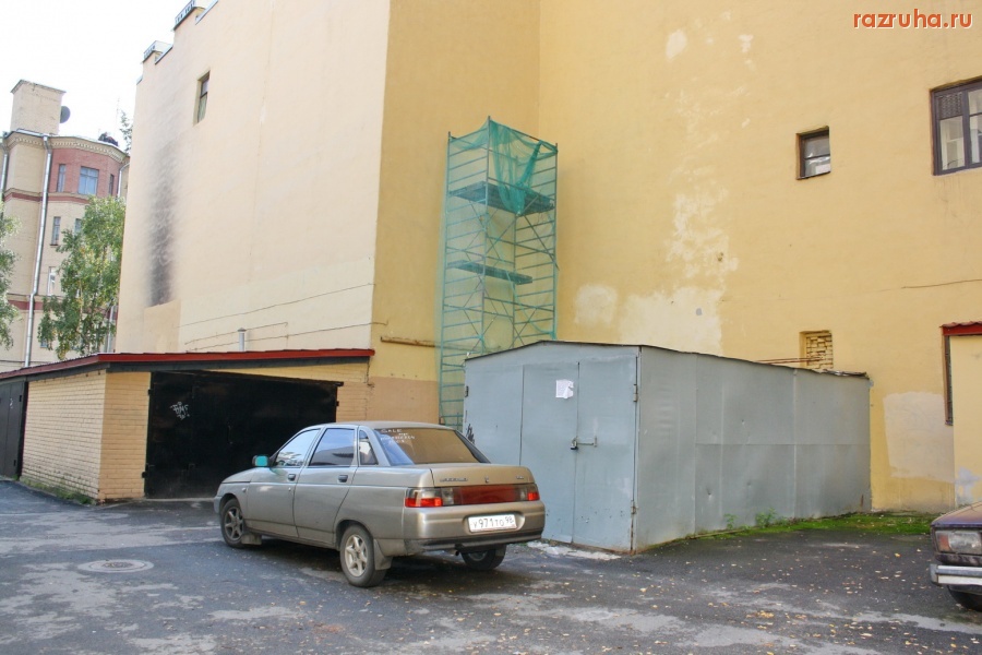 Санкт-Петербург - Петроградский район. Из интервью Алексея Делюкина 2006 года: 