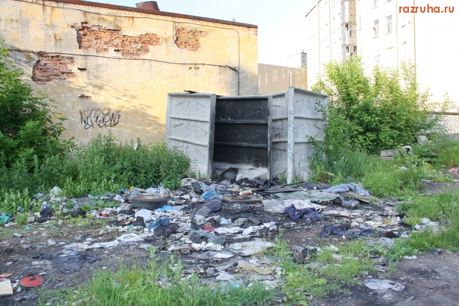 Санкт-Петербург - Непарадная Петроградка. Долгострой