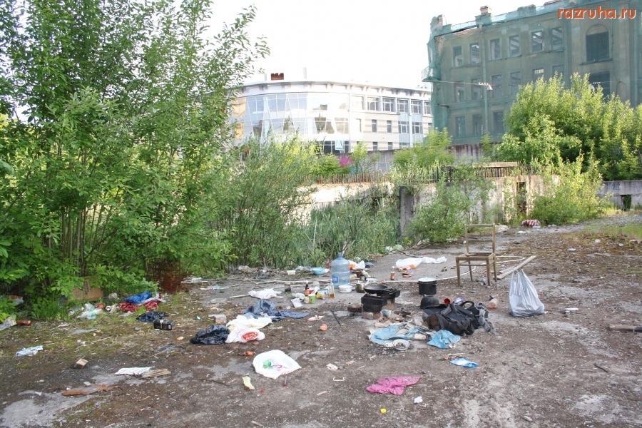 Санкт-Петербург - Непарадная Петроградка. Долгострой