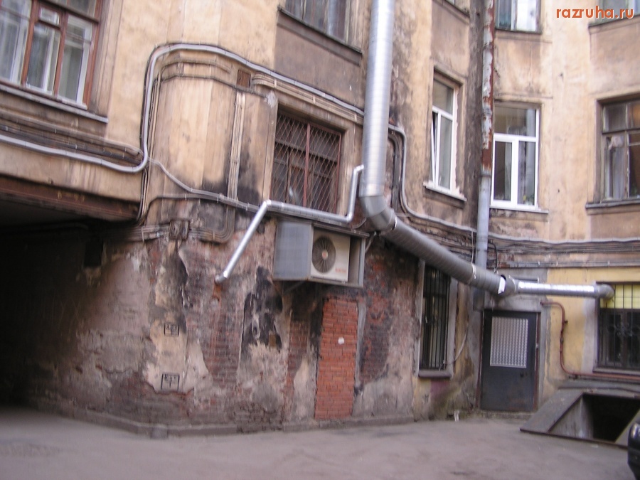 Санкт-Петербург - Дворы Петроградки