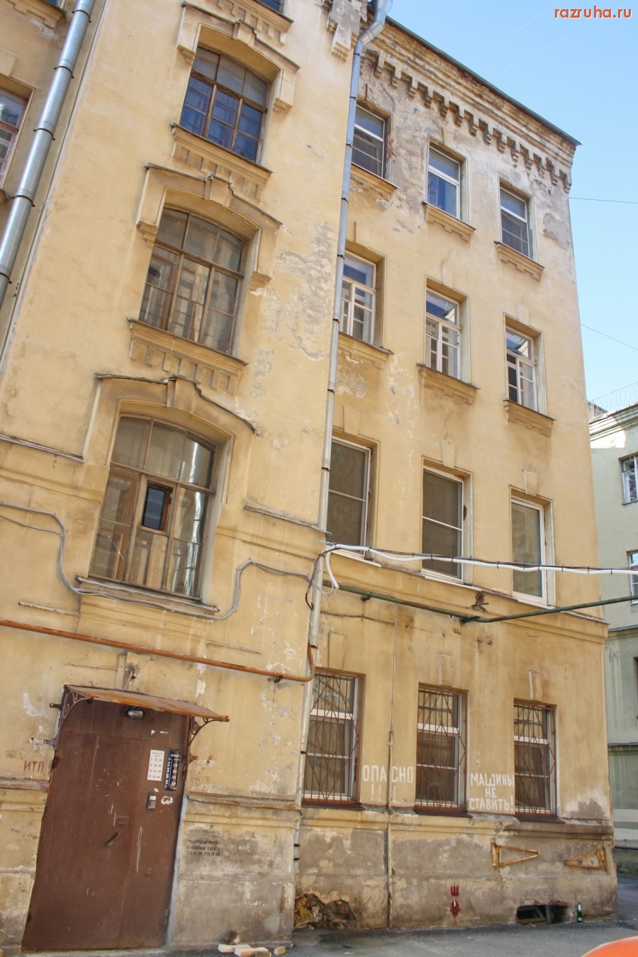 Санкт-Петербург - СПБ, Петроградский р-н. ТСЖ ул. Добролюбова 7.