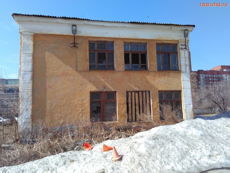Екатеринбург - Заброшенный ЦЕНТР ОБРАЗОВАНИЯ Тверитина 41а, Екатеринбург