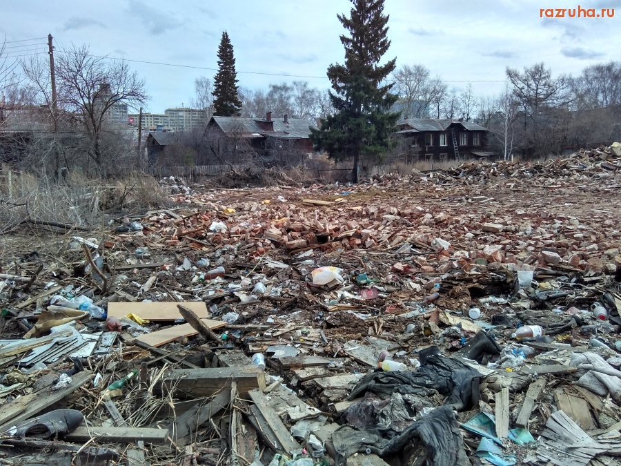 Екатеринбург - Заброшенные, полуразвалившиеся бараки на ул. Декабристов 69 б, 69 в, 69 корпус 1 г. Екатеринбург