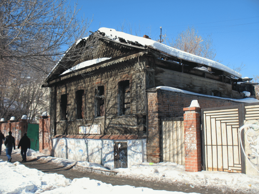 Екатеринбург - Домик для БОМЖей