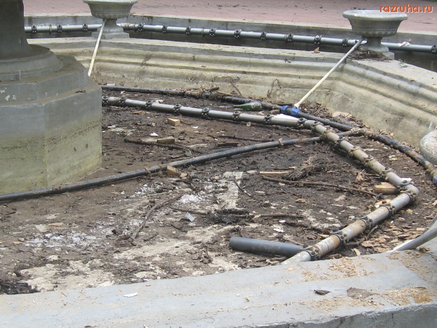 Тверь - Разломанный фонтан на набережной Афанасия Никтитна рядом с новым мостом!