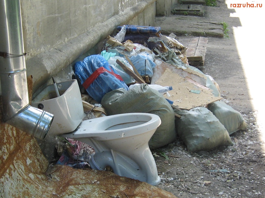 Тверь - На ул. Екатерины Фарафоновой около дома № 7