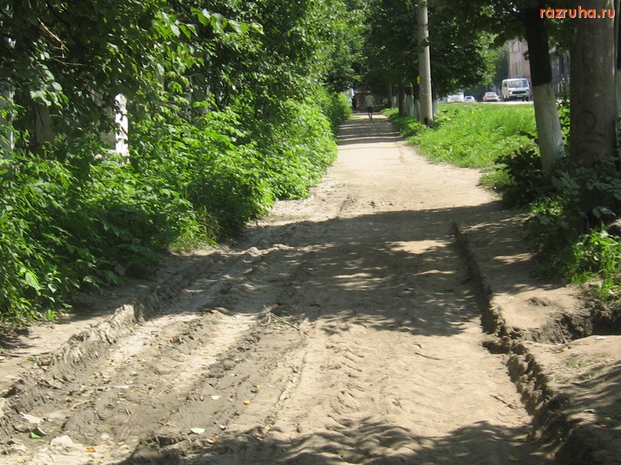 Тверь - Пешеходная дорога на ул. Спартака… больше похожа на направление.
