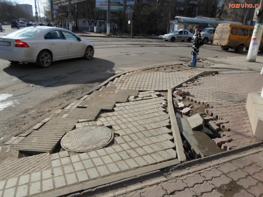 Тверь - Плитки на ул. Горького