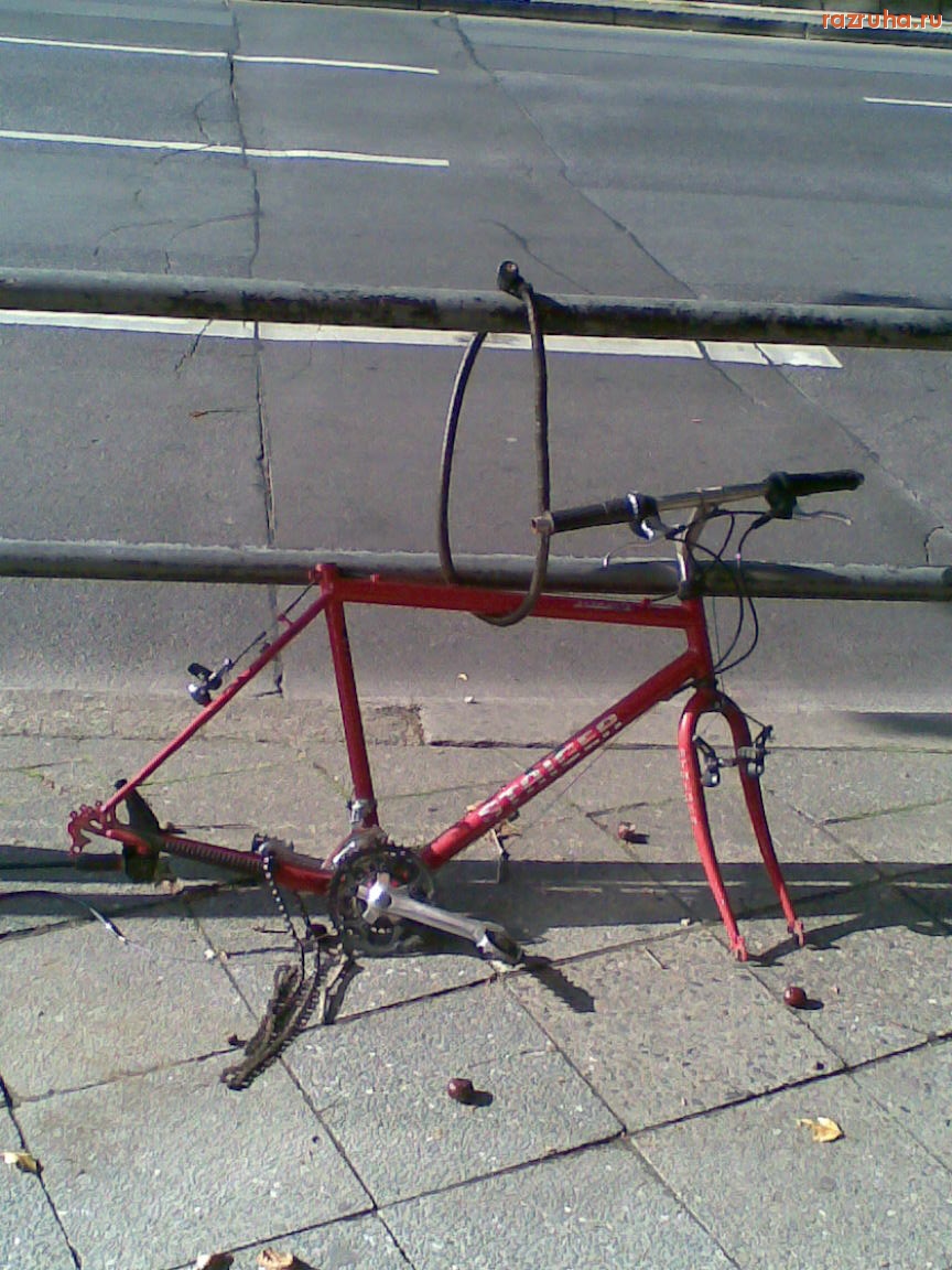 Берлин - Велосипед не дождался хозяина