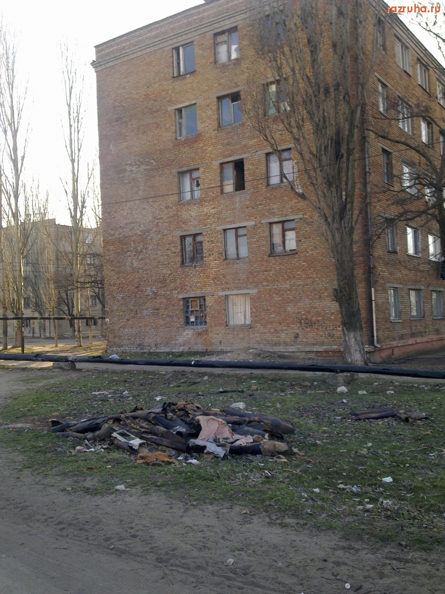 Николаев - Вечный мусор у общежития