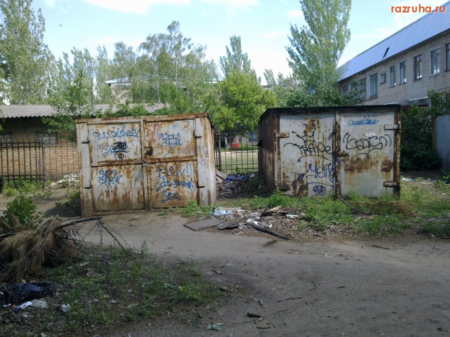 Николаев - Гаражи у лицея