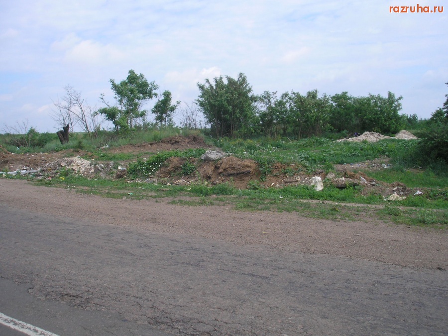 Арбузинка - Дорога в Арбузинке и мусор