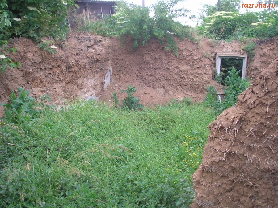 Арбузинка - Заброшеный и разобраный дом вид внутри