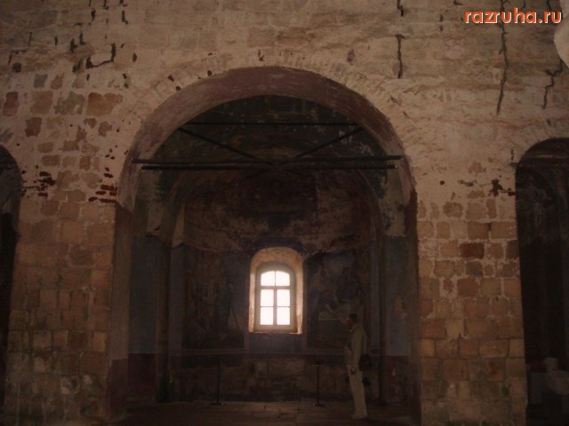 Суздаль - Старая церковь в Кидекше