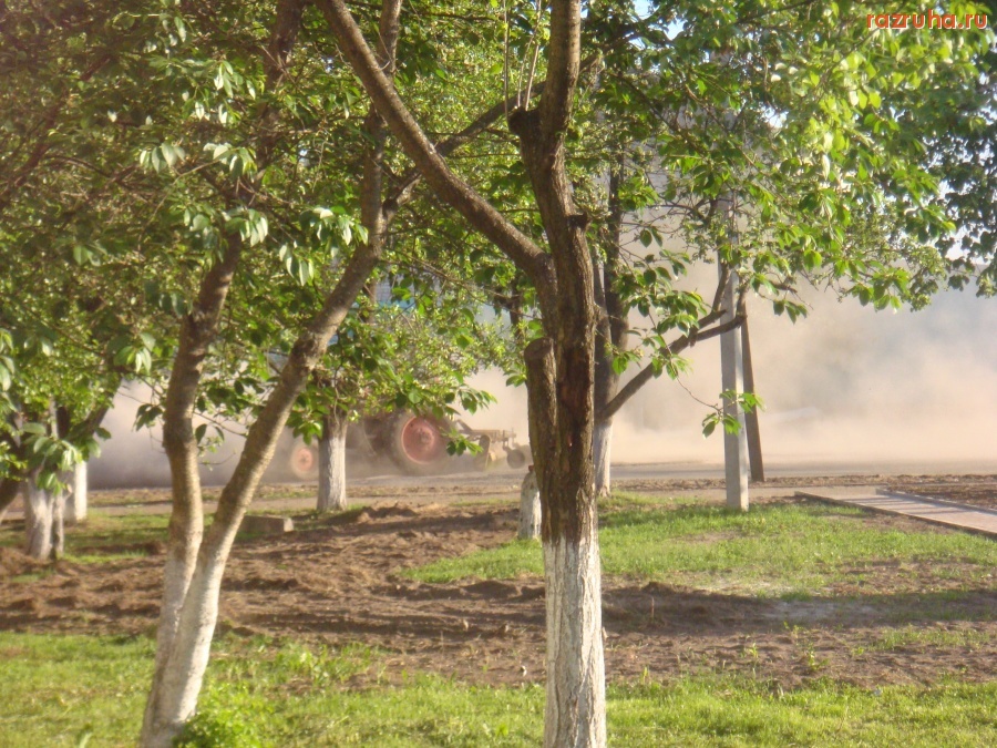 Кролевец - Уборка улиц продолжается!