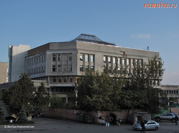 Тернополь - недостроенная областная библиотека