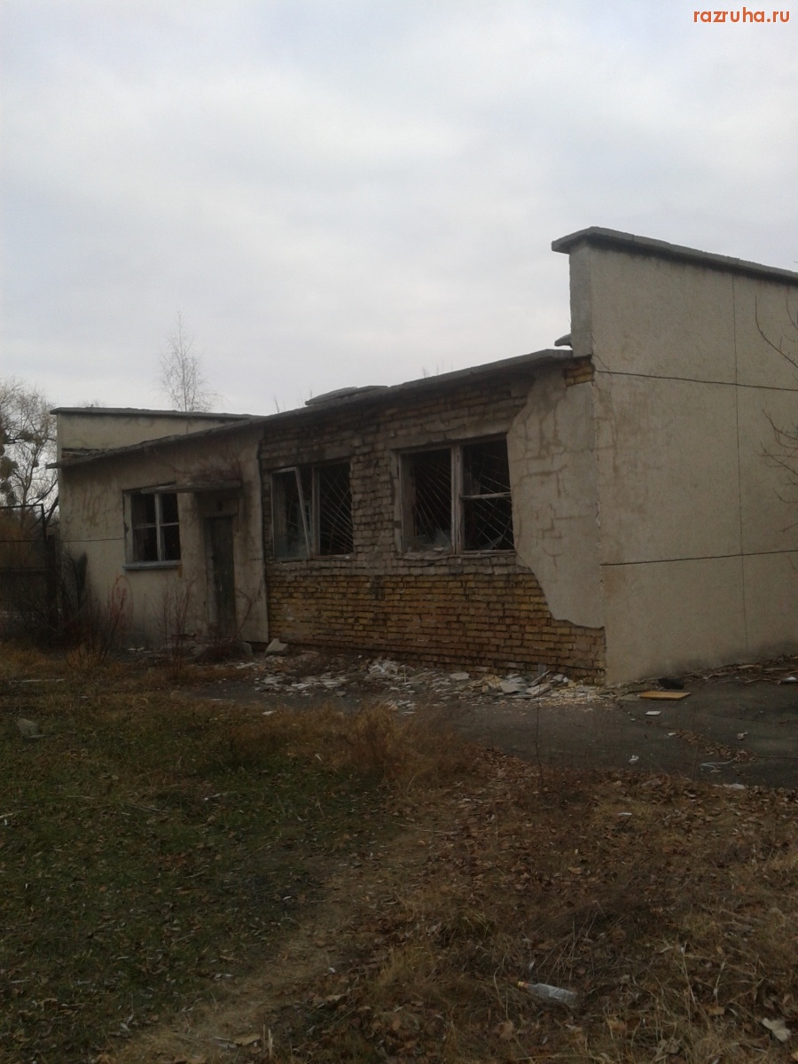 Канев - Техническое здание около отеля 