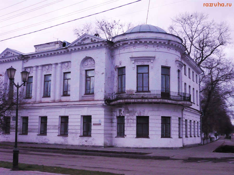 Великий Устюг - Здание с историей