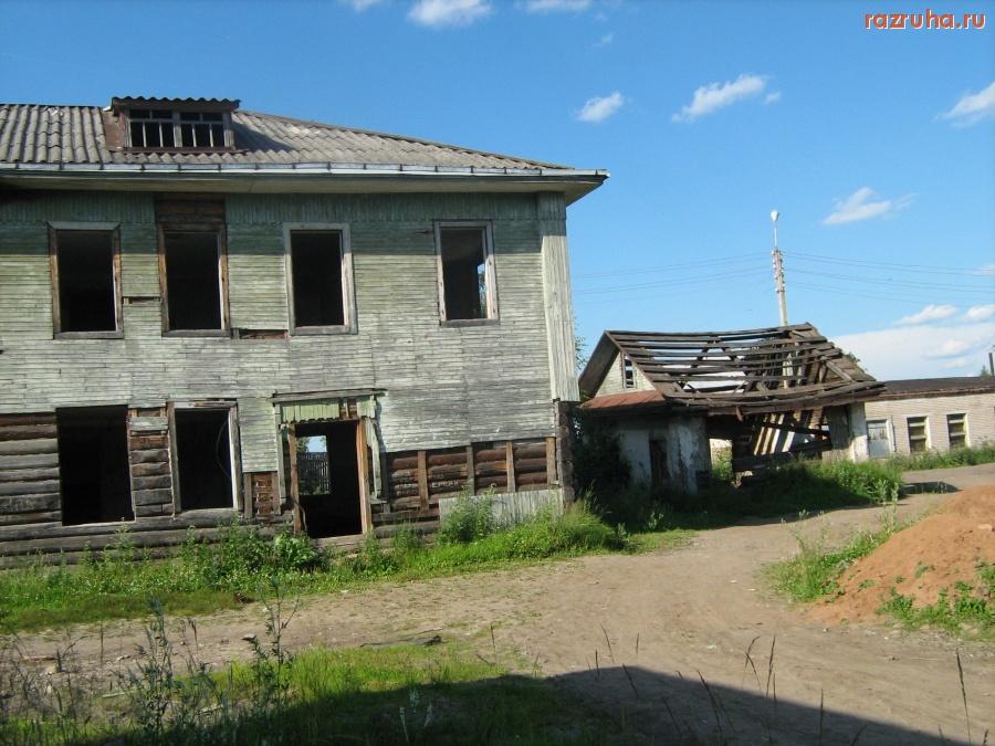 Красавино - бывшее здание городского торга.