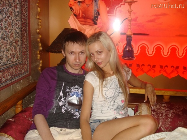 Разруха.ру в лицах - Админ с любимой дефочкой)