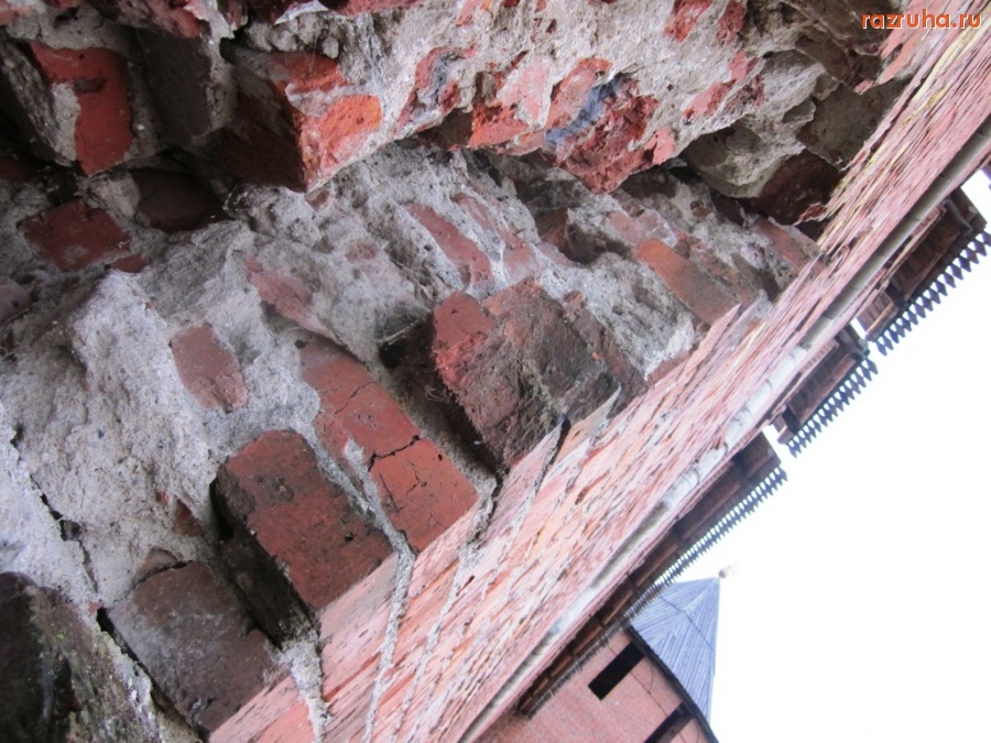 Нижний Новгород - трещины Кремля