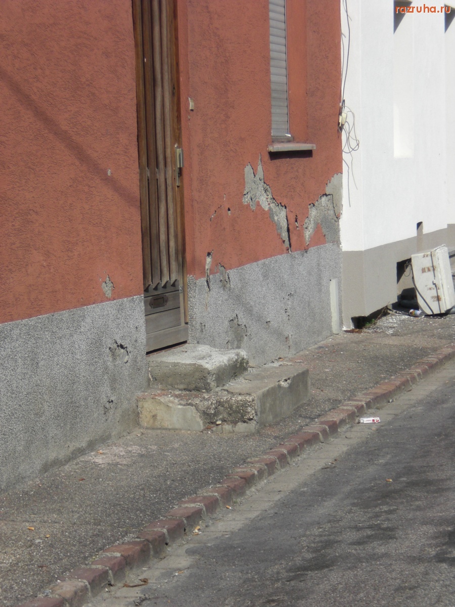 Франция - У ПОДЪЕЗДА