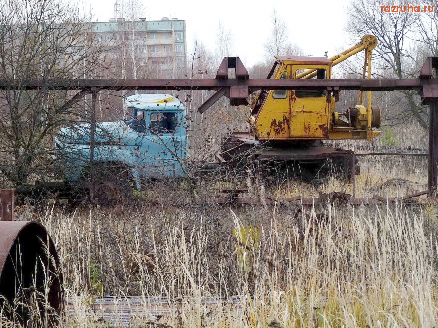 Хвастовичи - Разложившийся от цезия автокран