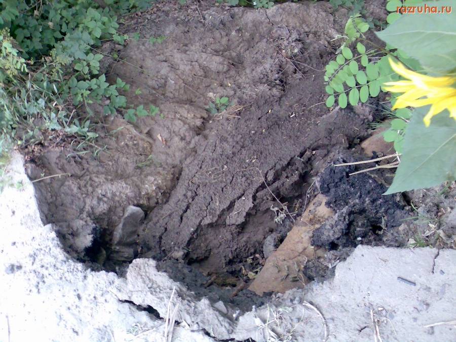 Курск - А дорогу подмывает...