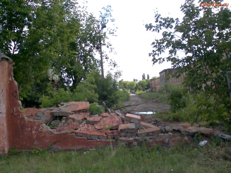 Курск - У Агромаша развалился забор