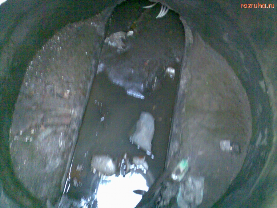 Курск - Открытые люки у Триумфальной Арки