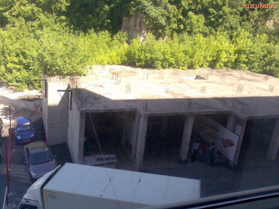 Курск - Долгострой во дворе т/ц Континент