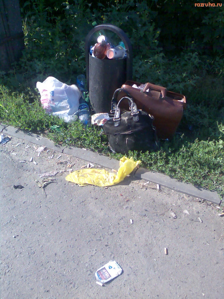 Курск - Мусор на остановке