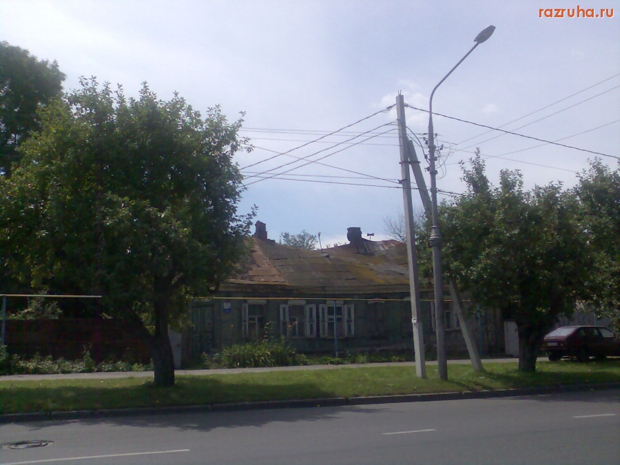 Курск - Дом с прогнувшейся крышей