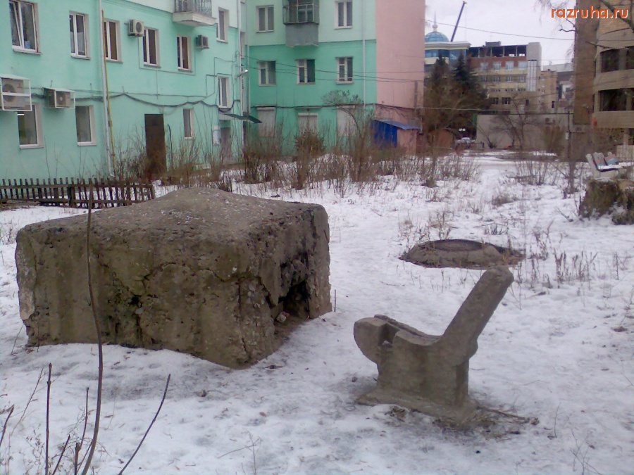 Курск - Что осталось от лавочки