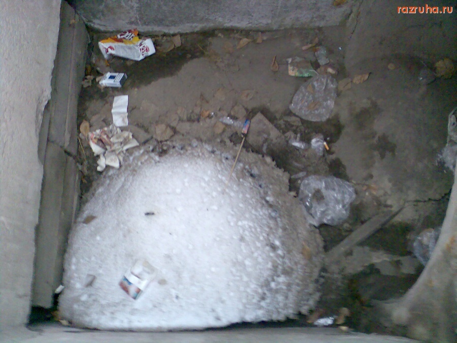 Курск - Открытый люк на проспекте Кулакова