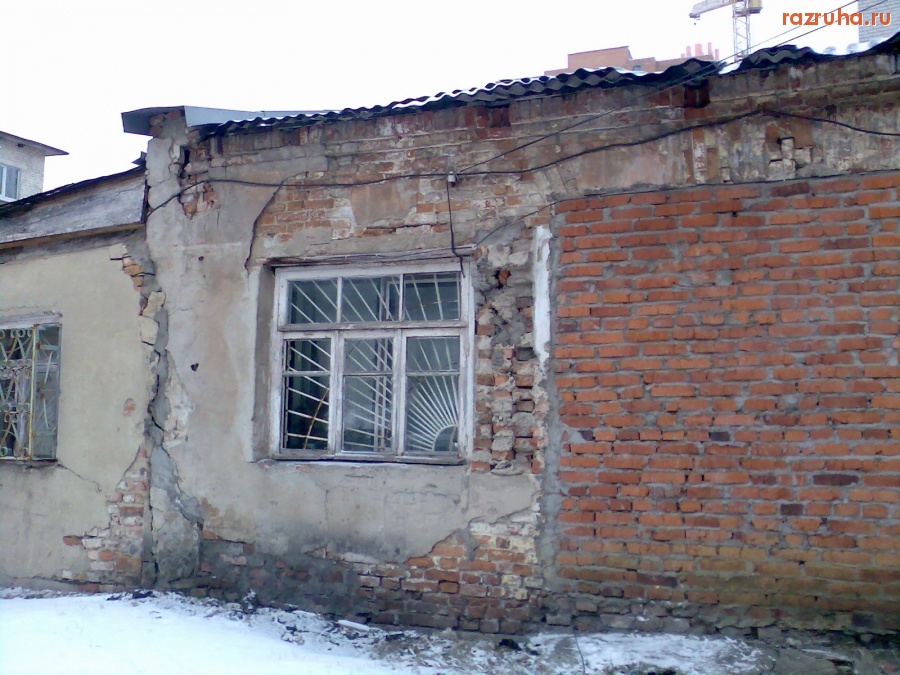 Курск - Посмотрим на Максима Горького 63 и 63А со двора