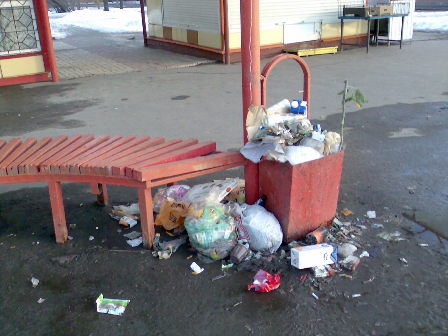 Курск - Мусор на остановке