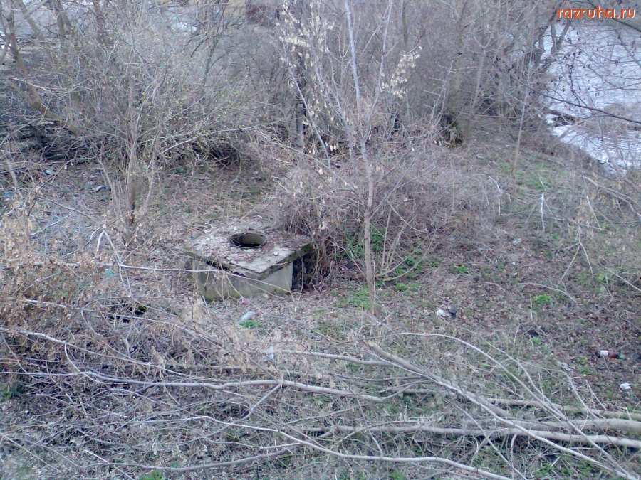 Курск - Открытый люк у моста