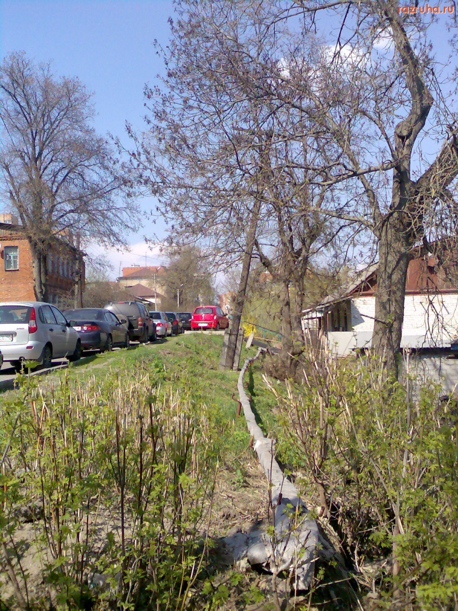 Курск - Покосился столб