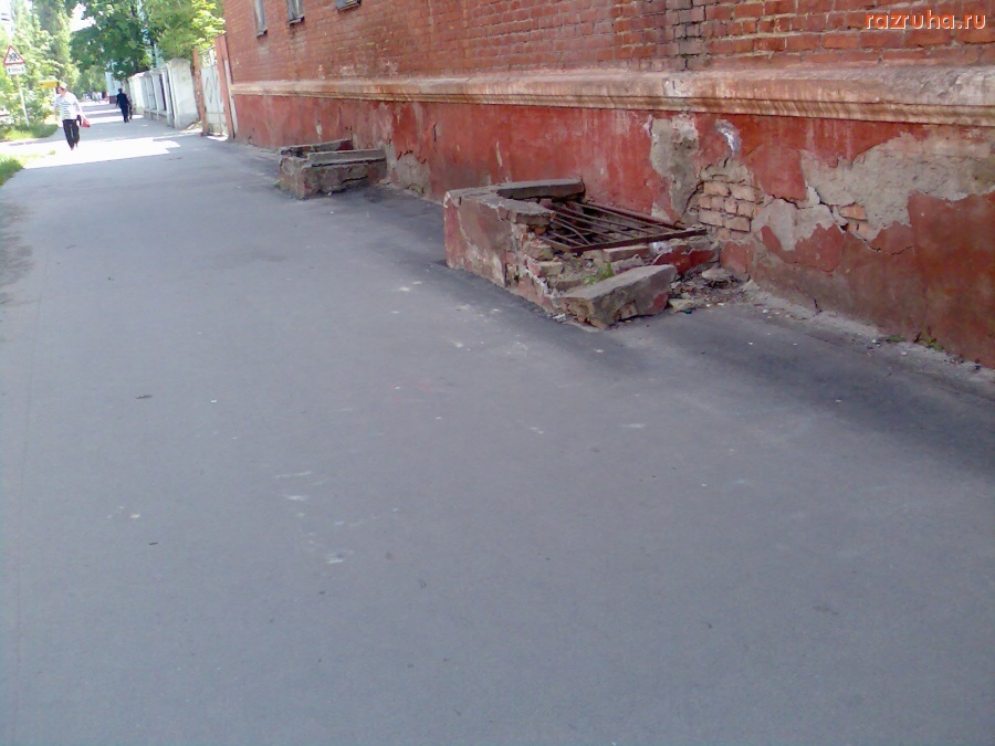 Курск - Мусор в вентиляциях