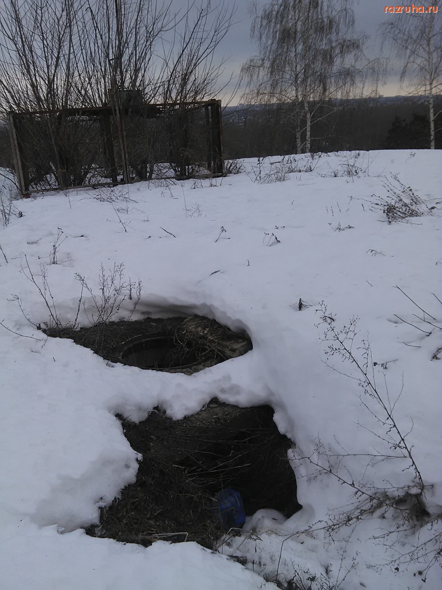 Курск - Открытый люк в Заре