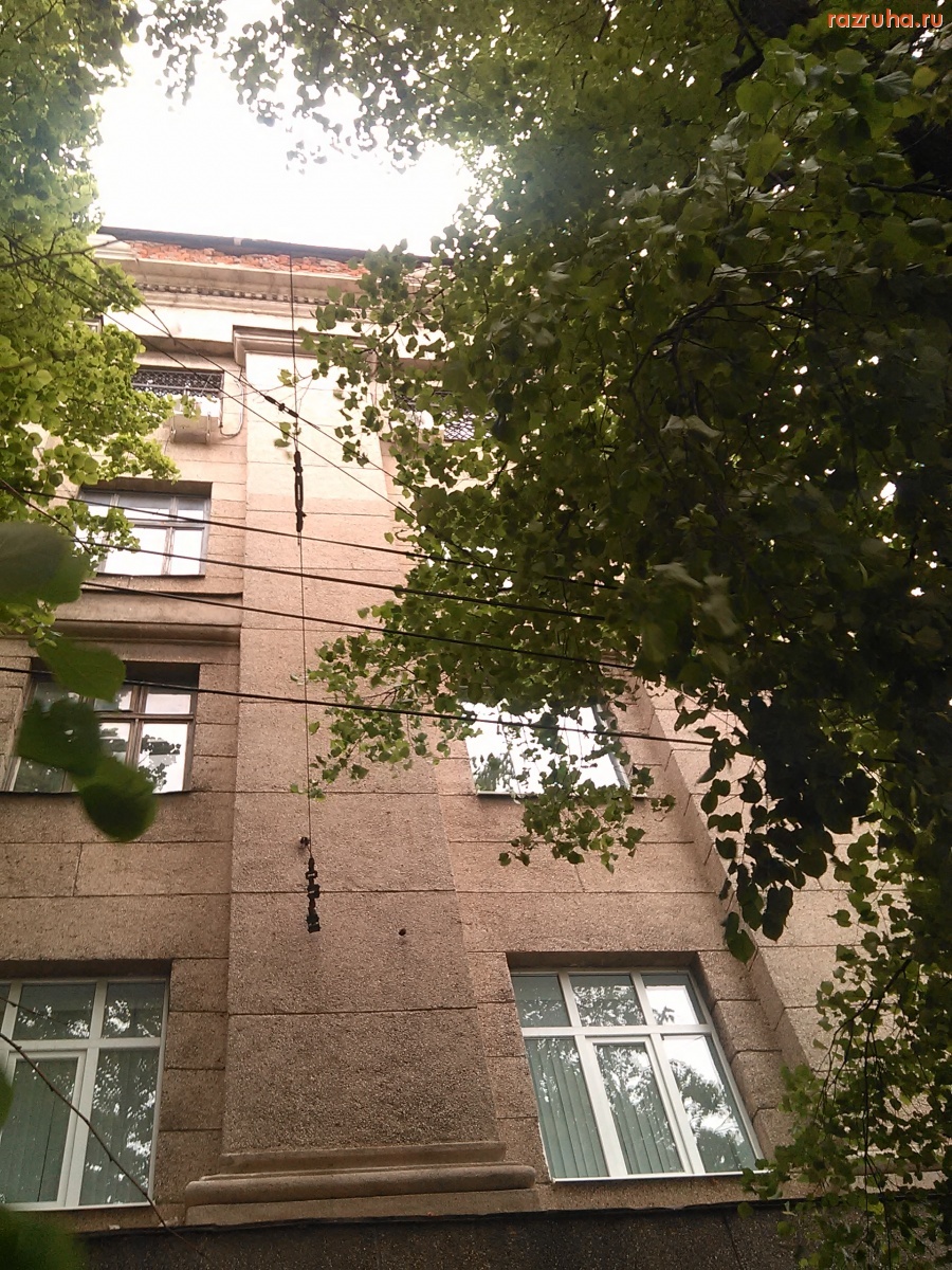 Курск - От почтампа отвалилась облицовка