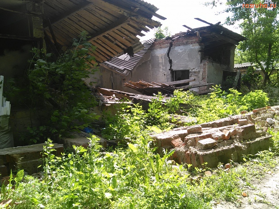 Курск - Стены устали держать крышу