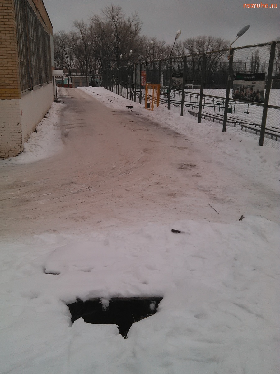 Курск - Давно открытый люк