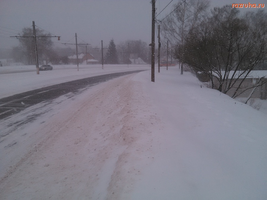 Курск - Снег занял тротуар