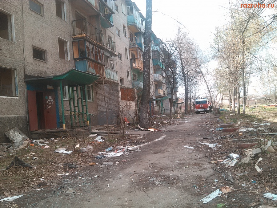 Курск - Двор в мусоре