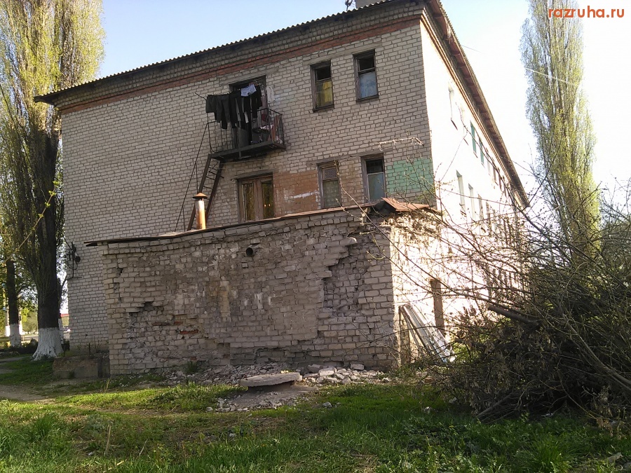 Курск - Аварийное состояние пристройки