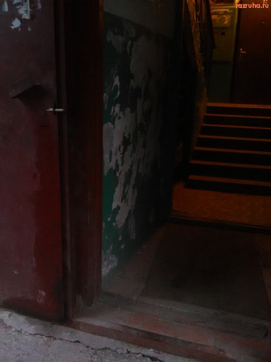 Курск - Встречают стены